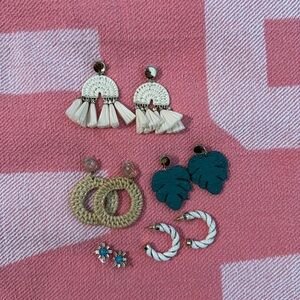 Excellent Condition 5 Loft Earrings - sold together